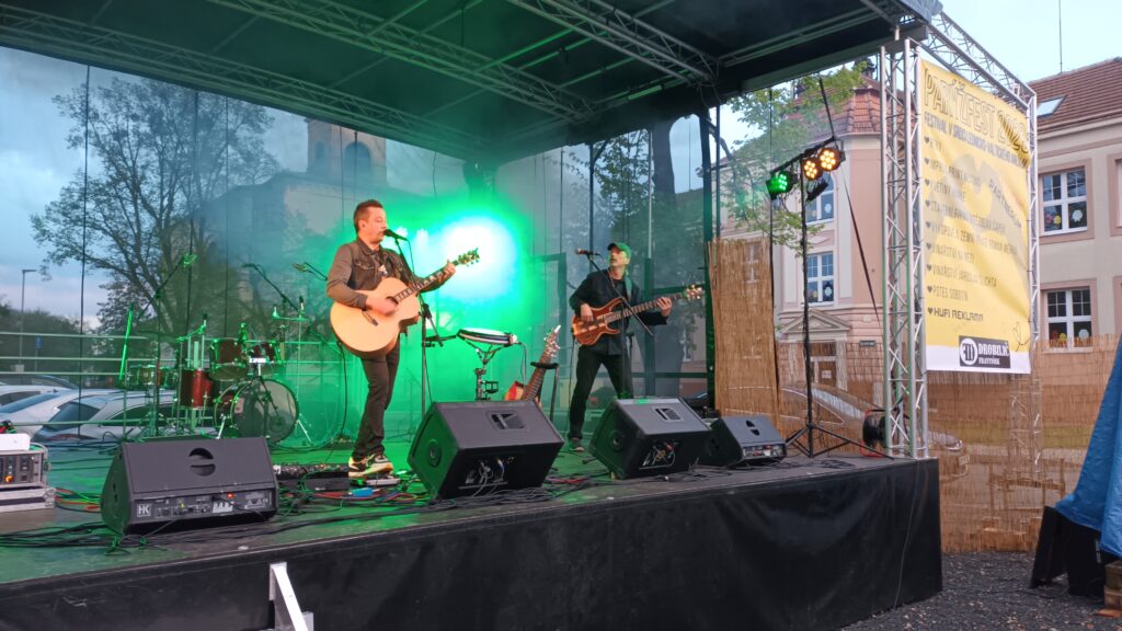 20230429 195139 1024x576